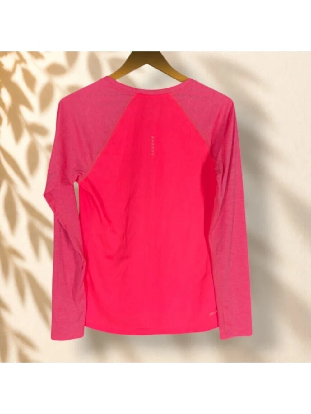 Nike Activewear Top Women L Large Pink Long Sleeve Dri Fit Gym Running Stretch
